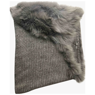 Pre-owned Pinko Grey Fox Scarf