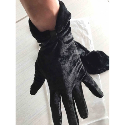 Pre-owned Emporio Armani Velvet Gloves In Black
