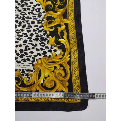 Pre-owned Diane Von Furstenberg Silk Scarf In Multicolour