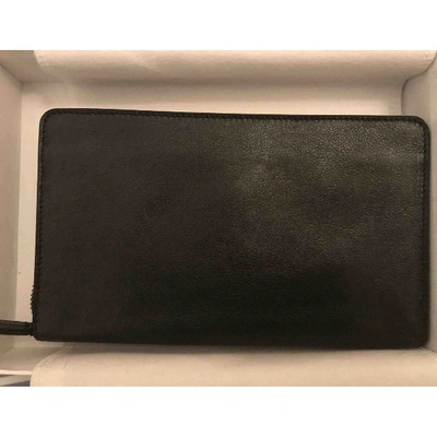 Pre-owned Givenchy Leather Clutch In Black