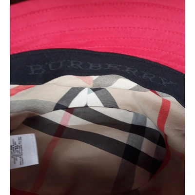 Pre-owned Burberry Beanie In Red