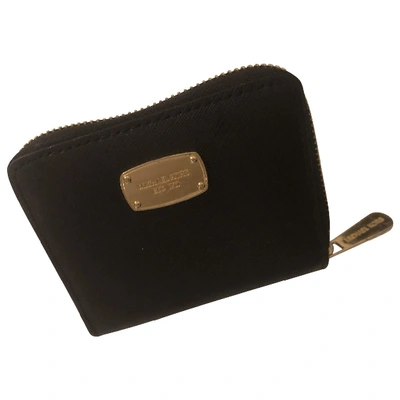 Pre-owned Michael Kors Leather Wallet In Black