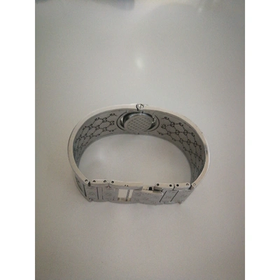 Pre-owned Gucci Twirl Watch In Silver