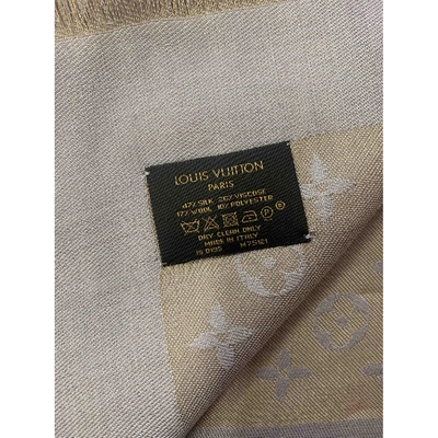 Pre-owned Louis Vuitton Châle Monogram Shine White Silk Scarf