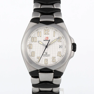 Pre-owned Universal Geneve Watch In White