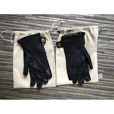 Pre-owned Loewe Leather Gloves In Black