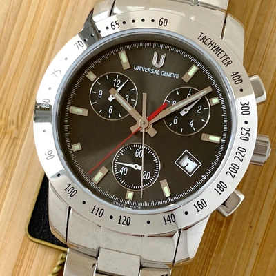 Pre-owned Universal Geneve Watch In Grey