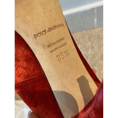 Pre-owned Dolce & Gabbana Red Velvet Heels