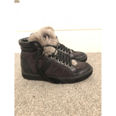 Pre-owned Moncler Brown Suede Trainers