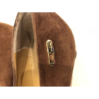 Pre-owned Pierre Cardin Heels In Brown