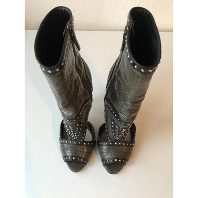 Pre-owned Prada Grey Leather Ankle Boots