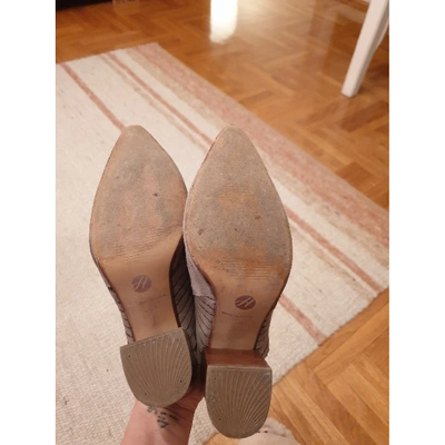 Pre-owned Hudson Suede Sandals