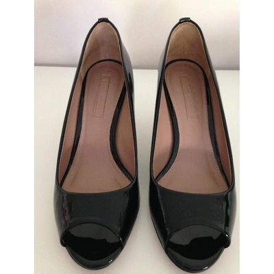 Pre-owned Hugo Boss Patent Leather Heels In Black