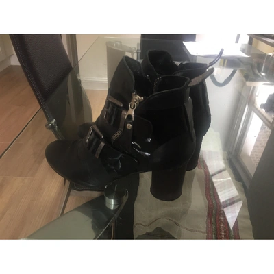 Pre-owned Minimarket Leather Buckled Boots In Black