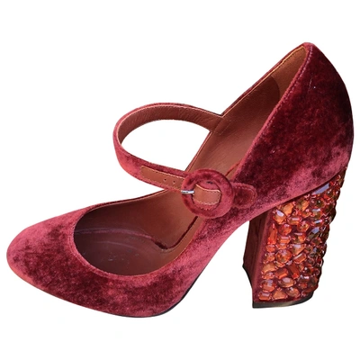 Pre-owned Dolce & Gabbana Velvet Heels In Burgundy