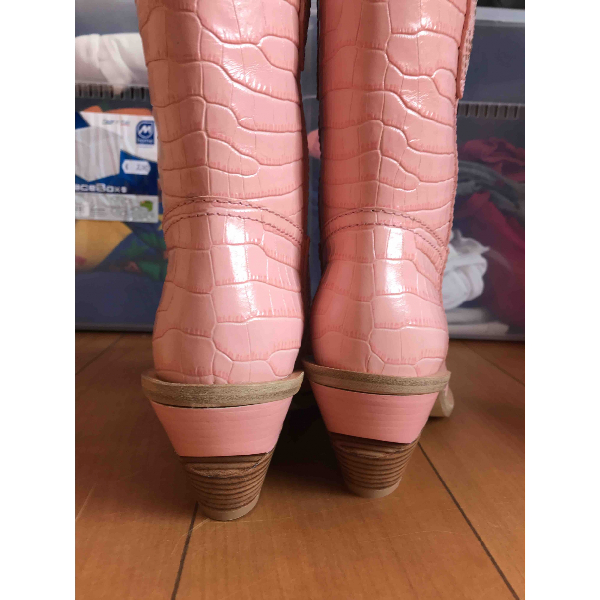 pink fendi cowboy boots