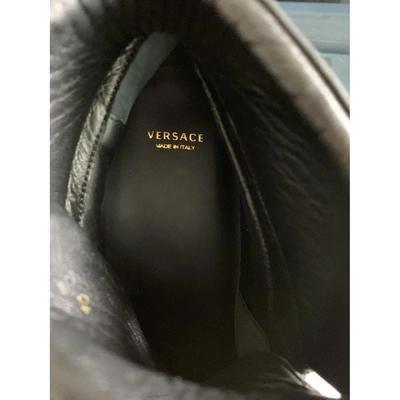 Pre-owned Versace Navy Leather Trainers