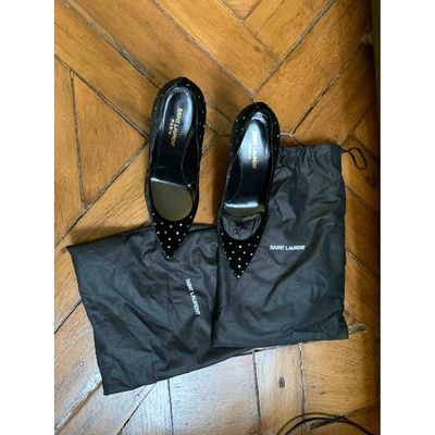 Pre-owned Saint Laurent Velvet Heels In Black