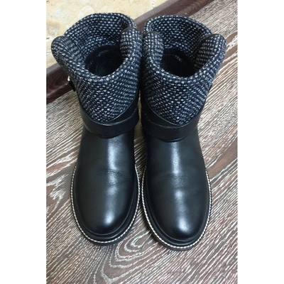 Pre-owned Chanel Leather Boots In Black