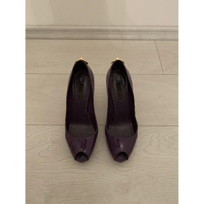 Pre-owned Louis Vuitton Patent Leather Heels In Purple