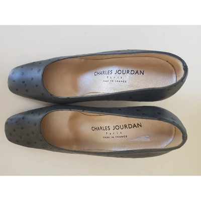 Pre-owned Charles Jourdan Leather Heels In Grey