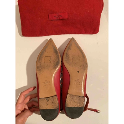 Pre-owned Valentino Garavani Rockstud Leather Ballet Flats In Red