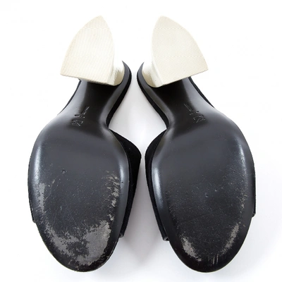 Pre-owned Mercedes Castillo Black Suede Sandals