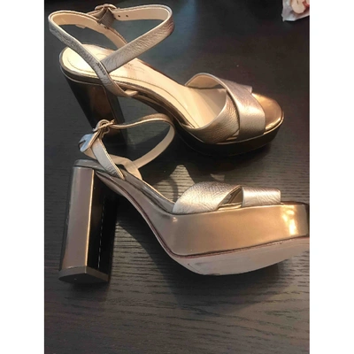 Pre-owned Vince Camuto Metallic Leather Mules & Clogs