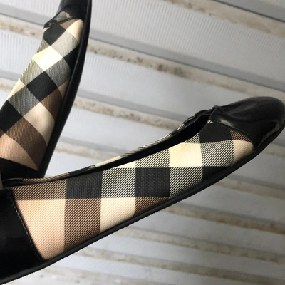 Pre-owned Burberry Patent Leather Ballet Flats In Black