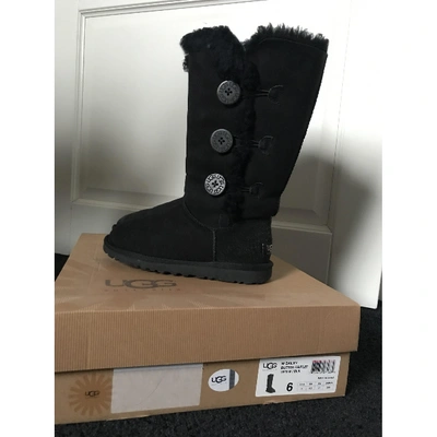 Pre-owned Ugg Boots In Black