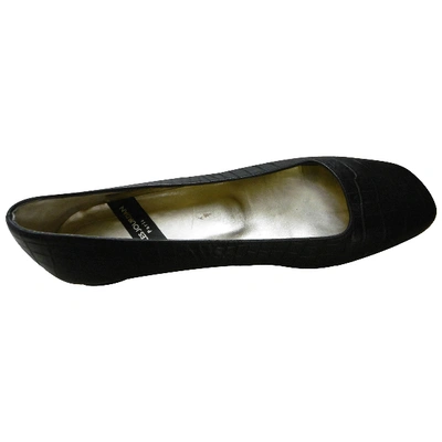 Pre-owned Charles Jourdan Leather Ballet Flats In Black