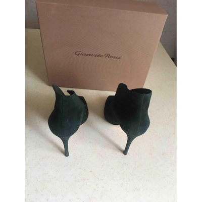 Pre-owned Gianvito Rossi Heels In Green