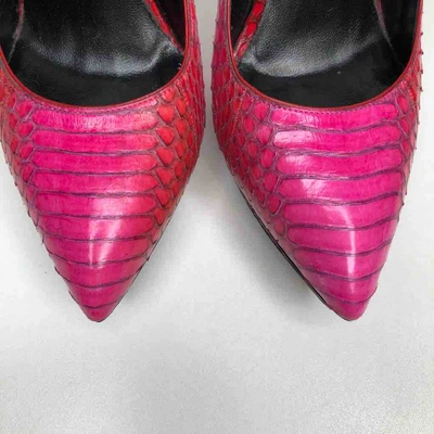 Pre-owned Saint Laurent Janis Pink Python Heels