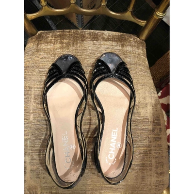 Pre-owned Chanel Patent Leather Sandals In Black