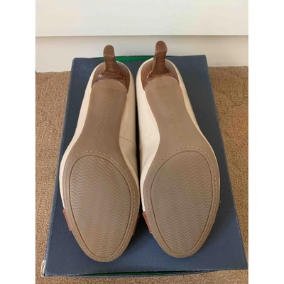 Pre-owned Tommy Hilfiger Leather Heels In Beige