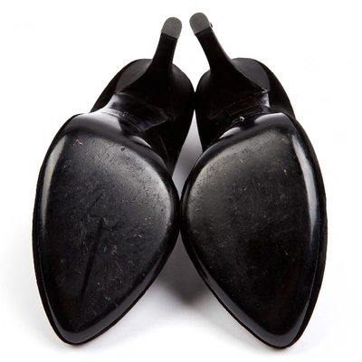 Pre-owned Dolce & Gabbana Black Velvet Heels