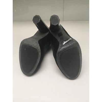 Pre-owned Aperlai Black Suede Ankle Boots