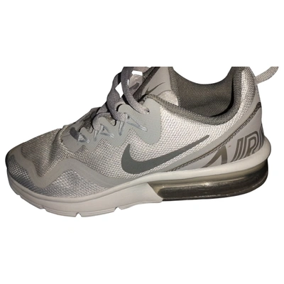 Pre-owned Nike Grey Plastic Trainers