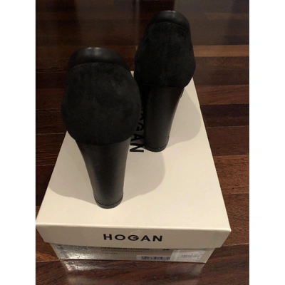 Pre-owned Hogan Heels In Black