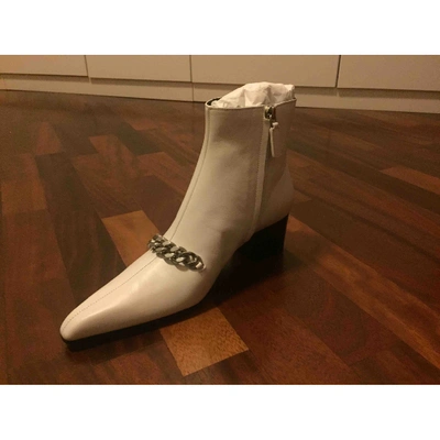Pre-owned Tom Ford White Leather Ankle Boots