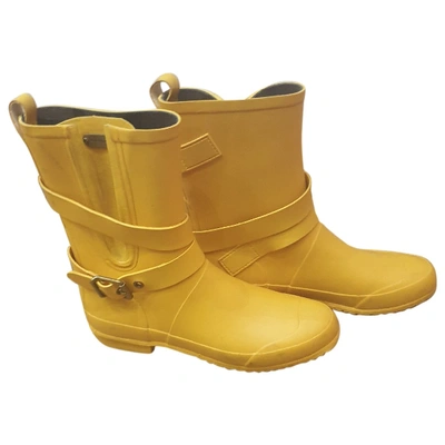 Pre-owned Burberry Yellow Rubber Boots