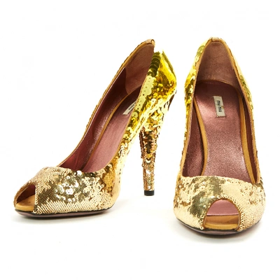 Pre-owned Miu Miu Glitter Heels In Gold