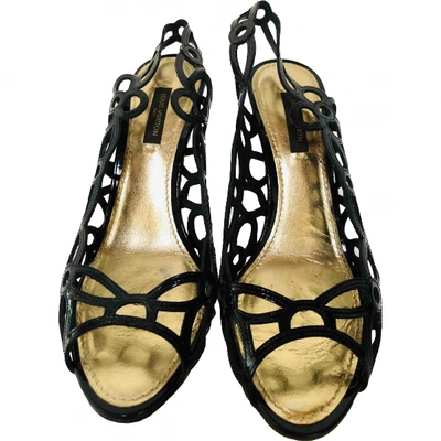 Pre-owned Louis Vuitton Patent Leather Sandals In Black