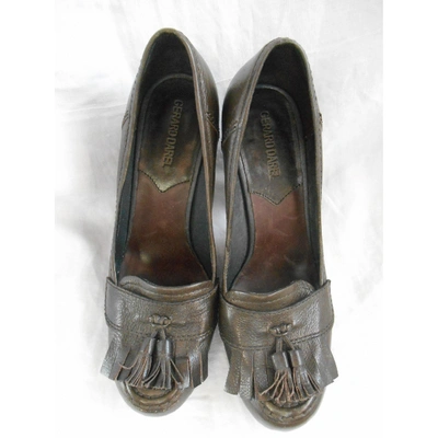 Pre-owned Gerard Darel Khaki Leather Flats