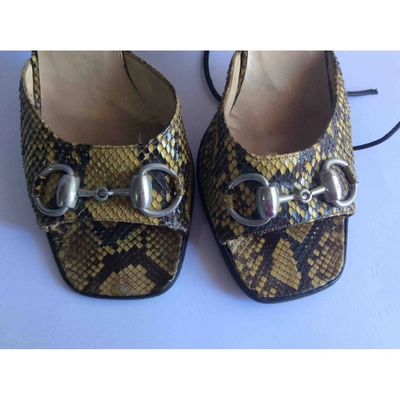 Pre-owned Gucci Leather Sandals In Yellow