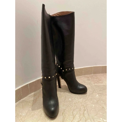 Pre-owned Valentino Garavani Rockstud Leather Boots In Black