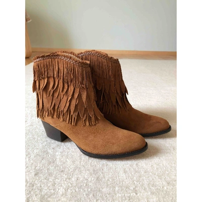 Pre-owned Aquazzura Camel Suede Ankle Boots