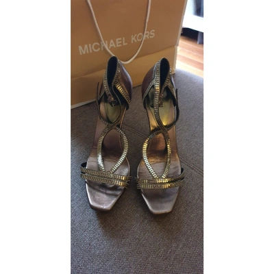 Pre-owned Versace Silver Leather Sandals