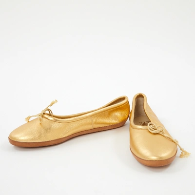 Pre-owned Ferragamo Gold Leather Ballet Flats