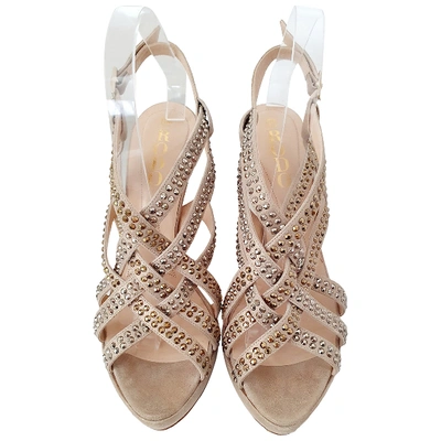 Pre-owned Rodo Leather Sandal In Gold
